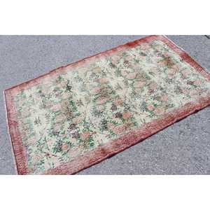 Tapis turc vintage 3,8 x 6,6 pieds, tapis d'intérieur, tapis en laine bordé de rouge et de vert - Product Image 2