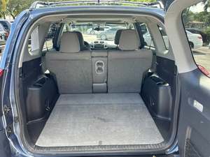 Toyota Rav 4 Base 4WD 2012 / Disponible à la vente avec faible kilométrage, moteur essence / Véhicule d'occasion en excellent état, sans accident ni problème - Product Image 5