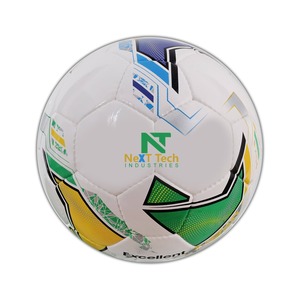 Balón de entrenamiento de fútbol de Next Tech Industries, material de PU para fines de entrenamiento con diseño personalizado y logotipo personalizado - Product Image 1