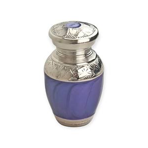 Urne commémorative élégante en argent et violet, urne décorative pour cendres - Product Image 1