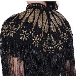 Robe de soirée brodée de perles à la main luxueuse avec cape frangée pour tenue de club ou utilisation de mariée Design brillant lourd - Product Image 4