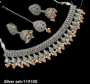 คอลเลกชันเครื่องประดับและต่างหูแฟชั่นสำหรับผู้หญิงดีไซน์เนอร์พิเศษดีไซน์ดอกไม้ทรงสี่เหลี่ยมขนาดใหญ่ประดับมุกและต่างหู - Product Image 5