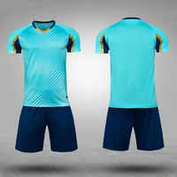 Ensemble de maillots de football unisexe personnalisés 2026 avec logo, uniformes sublimés, légers, respirants, écologiques, de haute qualité, incluant short