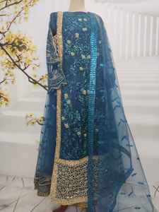 Robes pakistanaises cousues et non cousues Salwar Kameez pour femmes nouvelle Collection d'hiver dernière conception robe de mariée brodée - Product Image 4