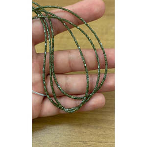 เพชรทรงหลอดสีเขียวธรรมชาติ ขนาด 1.5-2.5 มม. รูปทรงแฟนซี เม็ดเพชรหลวมทรงหลอดสีเขียว - Product Image 2