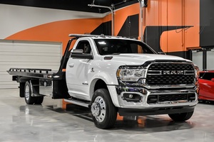 (W&T) PROMOCIÓN Venta de Camión de Remolque Usado RA'M 5500 SLT REG CAB 120"C/A 4X2 2022 con Elevador de Ruedas - Product Image 4