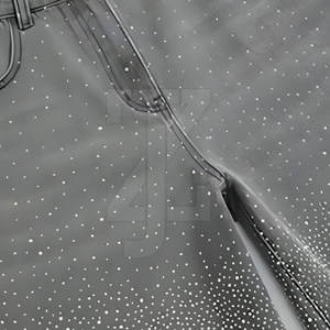 Short en jean tendance style streetwear avec strass et design brillant pour tenue d'été - Product Image 4