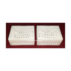 Diseño tallado a mano Hermosa caja de talla de mármol blanco hecha a mano Hermosa caja de regalo de joyería Caja de joyería de forma rectangular - Product Image 1