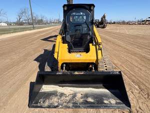 Chargeuse compacte sur pneus CAT246C Modèle 299D2 XHP Moteur Cummins Haute Efficacité Garantie 4 Ans Poids 4500kg Bon État Pompe - Product Image 2