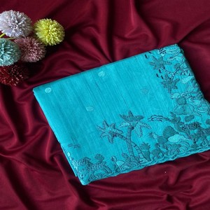 VASTRA COTTAGE Sari de Seda Matka Pura con Bordado Multihilo, Diseño Monocromático y Blusa con Trabajo Butti, Elegante para Fiestas - Product Image 1