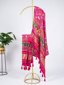 Gaji Silk Dupatta con impresión digital también viene con borlas - Product Image 2