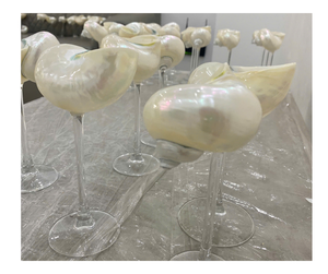 Verres à vin Seashell Artisan Conch Shell Cups avec élégance côtière du Vietnam Parfait pour les fêtes et la verrerie sophistiquée - Product Image 3