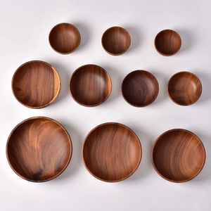 Assiette en bois Forme ronde et assiettes de service en bois Vaisselle naturelle pour la taille personnalisée Salade par l'artisanat croissant - Product Image 4