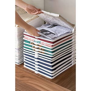 Organisateur de garde-robe multi-niveaux pratique à 8 niveaux, type sur pied, pour chemises, t-shirts, pantalons et autres vêtements - Product Image 1