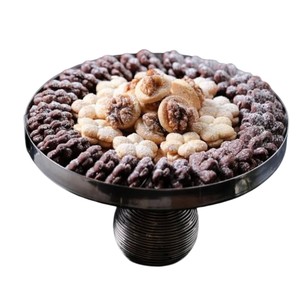 Plateau à chocolat design élégant Chocolats en métal argenté de première qualité Plateau de service pour les mariages et la décoration intérieure à un prix raisonnable - Product Image 5