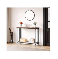 Tables consoles en métal doré d'inspiration antique élégantes avec des solutions de rangement fonctionnelles pour les chambres à coucher et les entrées