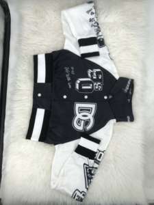 Venta caliente chaqueta universitaria corta para mujer diseño personalizado chaqueta de cuero estilo Y2K con relleno de algodón para uso al aire libre - Product Image 3