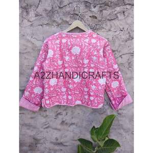 Veste en coton matelassée vintage unisexe en fourrure de mouton manteau réversible fait à la main festival de femmes mode poche courte décoration logo - Product Image 2