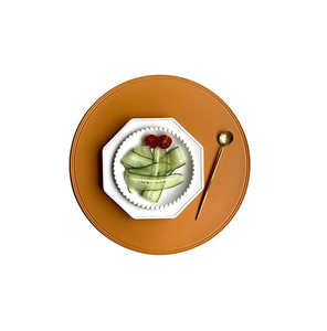 Ensemble de 4 tapis de table en cuir avec sous-verres pour la décoration de la salle à manger Logo personnalisé et poli brillant à la main - Product Image 3