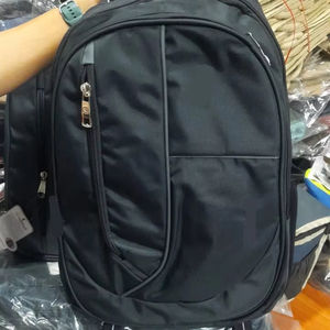 Mochila moderna para ordenador portátil, organización inteligente, forro de PVC con cierre de cremallera, mantiene todo en su lugar - Product Image 1