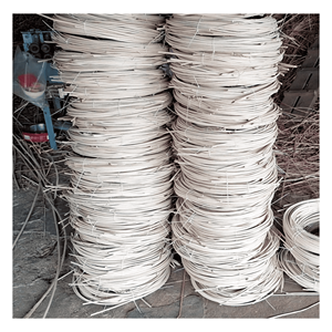 Material de Ratán Natural Limpio para Marcos de Muebles Hechos a Mano y Tejido Decorativo, Vietnam - Product Image 1