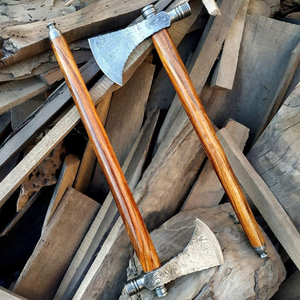 Fabricante de hacha con mango de madera de alta calidad, hacha para exteriores hecha a mano de Pakistán, proveedor de borde afilado, hacha de acero forjado de Pakistán - Product Image 1