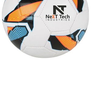 Balón de entrenamiento de fútbol de Next Tech Industries, material de PU para fines de entrenamiento con diseño personalizado y logotipo personalizado - Product Image 4