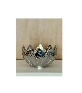 Elegante tazón de aluminio fundido para decoración del hogar de lujo que ofrece una hermosa textura reflectante metálica. - Product Image 4