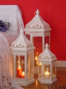 Lanterne décorative en métal de style vintage avec sculptures florales pour la maison rustique et le jardin - Product Image 6