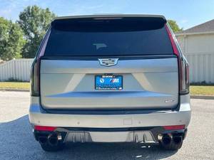 รถยนต์มือสอง Cadillac Escalade-V ESV AWD 4dr SUV ปี 2023 สำหรับขาย - Product Image 3