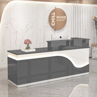 Comptoir de réception moderne en bois de luxe, design personnalisable, éclairage LED, respectueux de l'environnement, pour hôtel, bureau, hall commercial