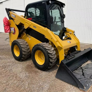 Chargeuse sur pneus Caterpillar 262D3, une chargeuse sur pneus polyvalente de taille moyenne conçue pour la construction et l'agriculture. - Product Image 3