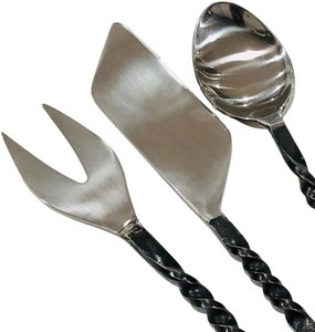 ชุดช้อนและส้อมมีดฟอร์จพร้อมที่จับสีดำ - Product Image 4