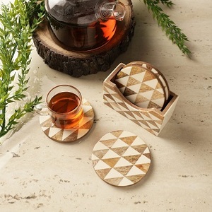 Sous-verres ronds en bois de marbre pour le bureau à domicile ou la pendaison de crémaillère de Noël pour l'utilisation de table Porte-tasses et porte-boissons élégants - Product Image 2