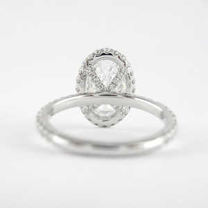 แหวนหมั้นและแต่งงานสำหรับผู้หญิง ทรงกลมเจียระไนแบบบริลเลียนต์ ประดับด้วยโมอิสซาไนต์ ชุบทองคำขาว 925 ดีไซน์หรูหราและมีสไตล์ - Product Image 2