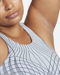 Soutien-gorge de sport à impact élevé en tissu doux, dos sexy à bretelles croisées, pour femmes, 2024, fitness, soutien-gorge personnalisé fabriqué au Pakistan - Product Image 4