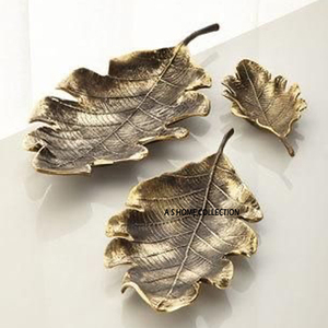 Bol rond en métal robuste extérieur plaqué or avec des bols de luxe à feuilles de designer d'intérieur poli brillant - Product Image 2