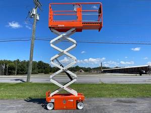 ข้อเสนอขายรถยกกรรไกร SNO S3219E เครื่องยนต์แก๊ส CNG ปี 2022/2023 ระยะยก 19 ฟุต รับน้ำหนัก 1 ตัน ยางกันกระแทกอย่างดี - Product Image 5