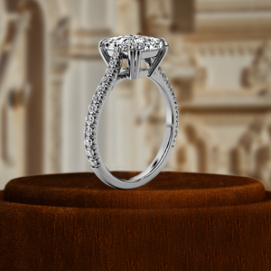 แหวนแต่งงานเพชรทรงเจ้าหญิง 1 กะรัต ผลิตในห้องปฏิบัติการ ได้รับการรับรองจาก IGI ตัวเรือนทองคำขาว 14K แท้ ประดับเพชรแบบฮาโลครึ่งวง ดีไซน์แหวนหมั้นสุดพิเศษ - Product Image 6