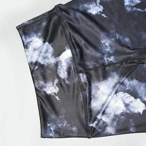 Conjunto de sujetador deportivo de yoga para mujer |   Top Corto Transpirable de Secado Rápido y Sujetador Deportivo |   Ropa Deportiva con Logotipo Frontal para Correr y Entrenar - Product Image 5