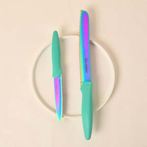 ชุดช้อนส้อมสีรุ้งพร้อมโครงสร้างสแตนเลสแบบพรีเมี่ยมที่เน้นสีหลากสีเหมาะสำหรับรับประทานอาหารในบ้านและร้านอาหาร - Product Image 6