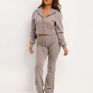 Conjunto Deportivo de Mujer, Fabricado en Pakistán, con Capucha, Estilo Casual, Top Corto, Pantalones Acampanados, 100% Algodón - Product Image 2