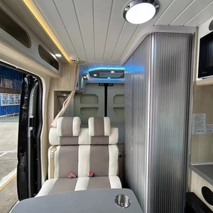 Camion tracteur diesel 6x4 à conduite à gauche pour le transport de marchandises lourdes et spécialisées à l'échelle mondiale, idéal pour les camping-cars et les fourgons aménagés à 10 roues. - Product Image 6