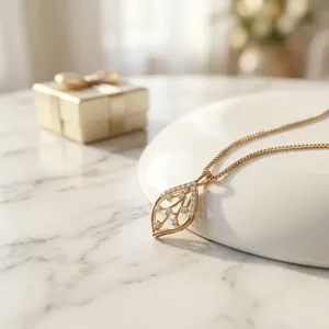 Colgante Clásico con Diamante Natural de Corte Brillante Redondo, Estilo Hoja, Oro Sólido de 14K, para Uso Diario Romántico, Regalo de Boda para Mujer - Product Image 3