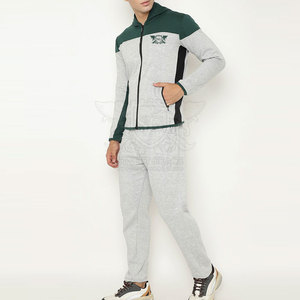 Nueva llegada de los hombres de color sólido de moda casual hasta la rodilla trajes al por mayor precio de dos piezas chándales - Product Image 3