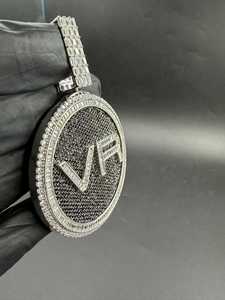 จี้เพชรโมอิสซาไนต์สีดำและสีขาวสั่งทำพิเศษ ประดับเพชรเต็มตัว พร้อมสร้อยคอเงินแท้ 925 สไตล์ฮิปฮอป ราคาประหยัด - Product Image 2