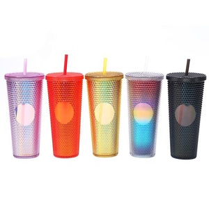 Vaso deportivo de plástico transparente de doble pared con diseño de diamante, 24 oz (710 ml), reutilizable, para café, con pajita y aislamiento térmico de 0 a 6 horas. - Product Image 1