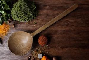 Cuillère en bois à cœur droit, cuillère de service vintage faite à la main, ustensile de cuisine en bois naturel, vaisselle en bois naturel, amour biologique - Product Image 4