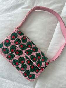 Sac à main en forme de feuille orné de perles de rocaille avec broderie artisanale, sac à main tendance avec perles de rocaille - Product Image 3