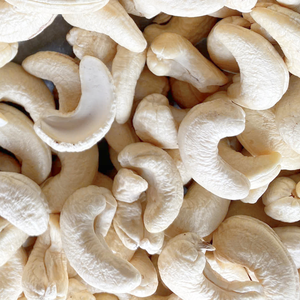 Fabrication de noix de cajou W320 Noix de cajou en vrac Noix de cajou en gros exportées UE, Moyen-Orient Santigo - Product Image 1